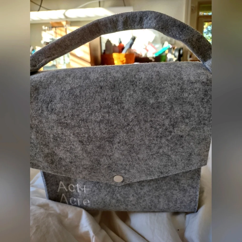 Act+ Acre Gray Bamboo Felt Tote purse***_6